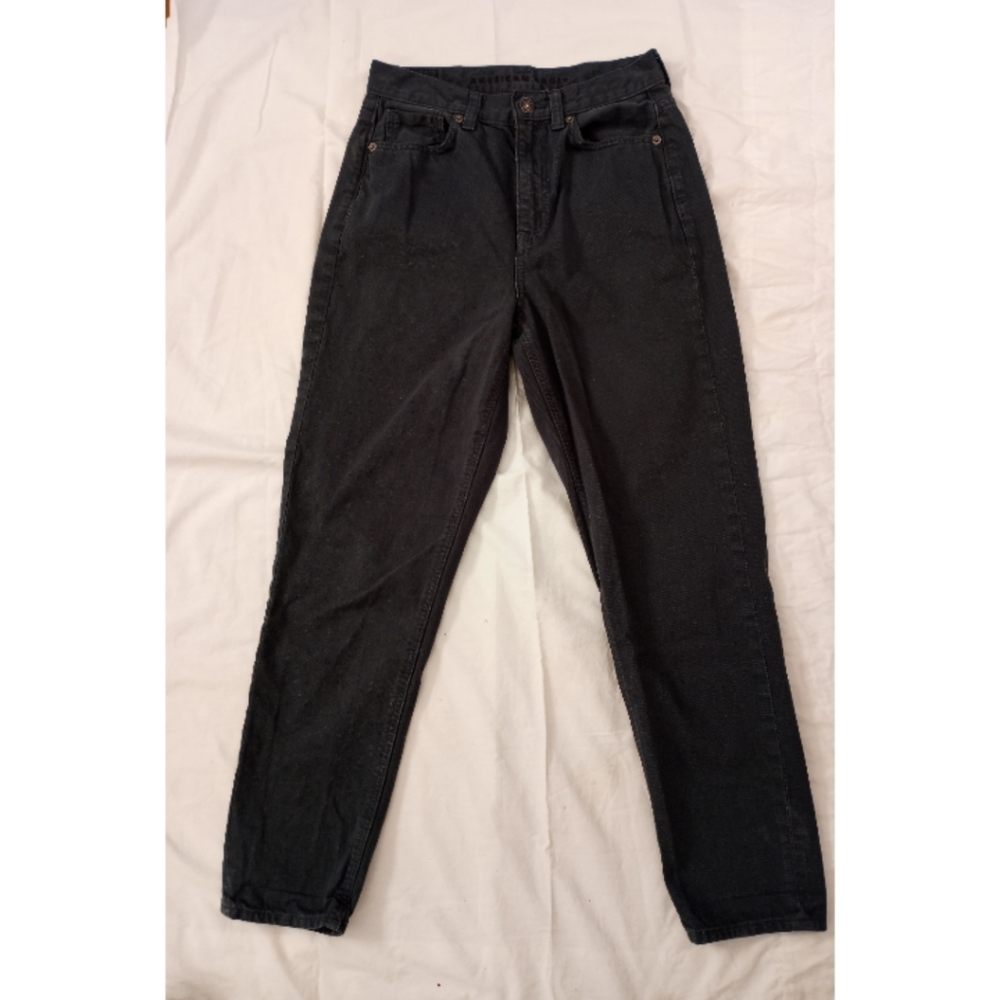American Eagle Ne(x)t Level Stretch Mom Jean